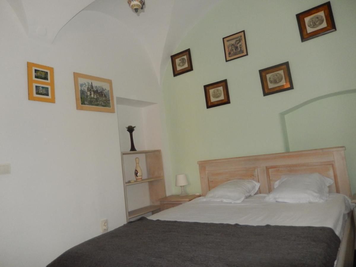 Гостевой дом 4 Rooms Piata Sfatului Брашов