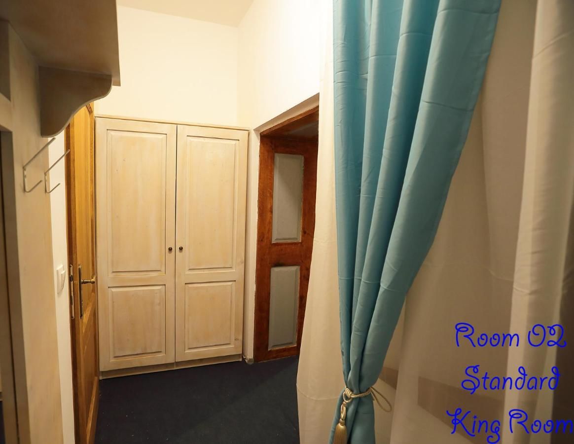 Гостевой дом 4 Rooms Piata Sfatului Брашов