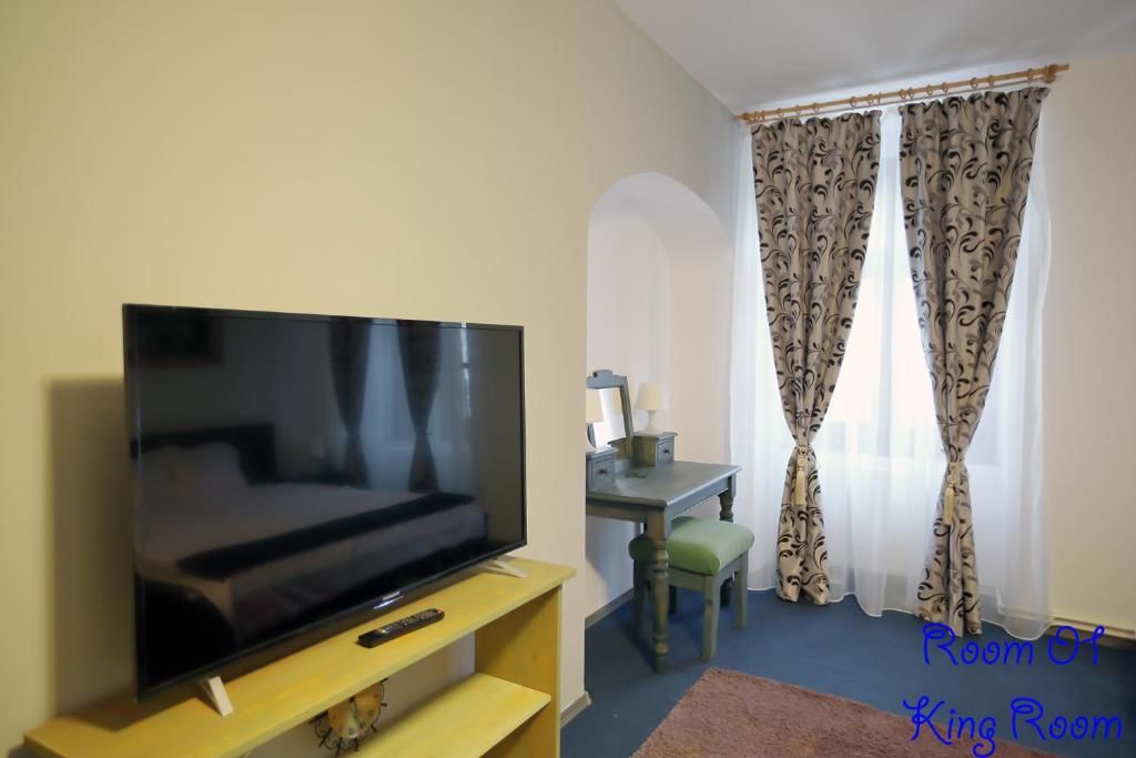 Гостевой дом 4 Rooms Piata Sfatului Брашов