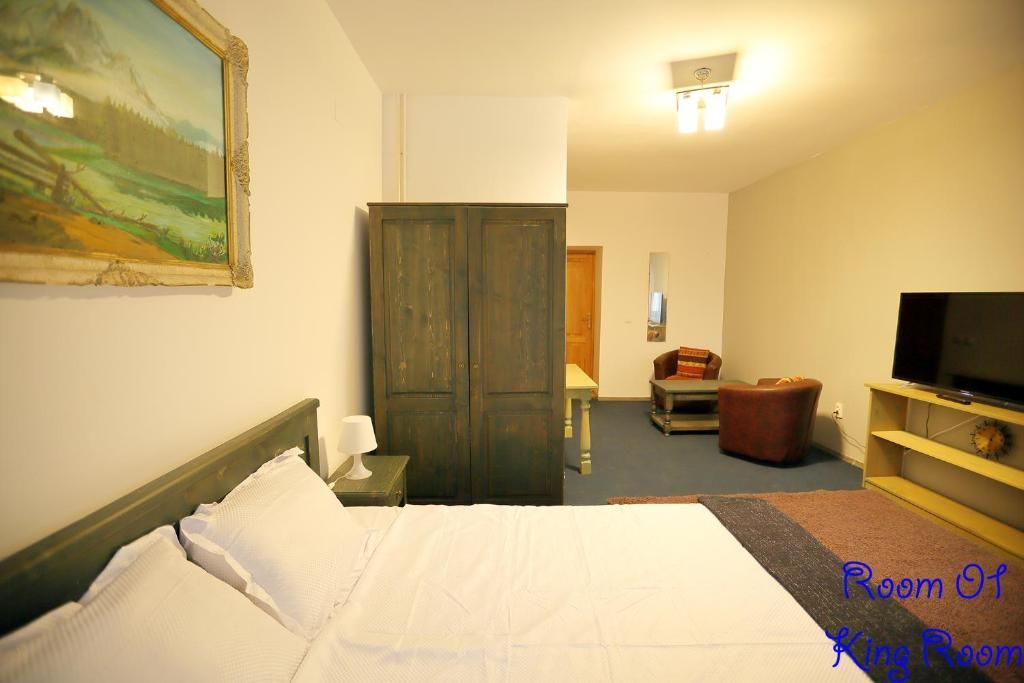 Гостевой дом 4 Rooms Piata Sfatului Брашов