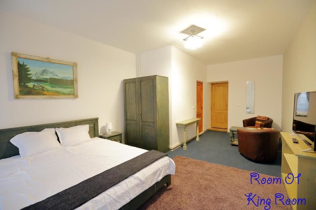 Гостевой дом 4 Rooms Piata Sfatului Брашов